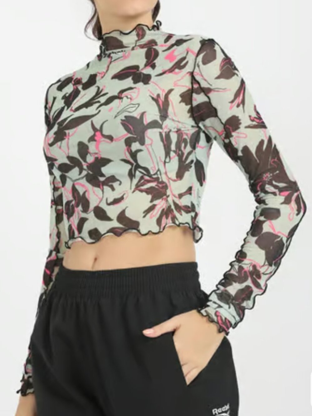 Reebok Classics Sage Green Floral Long Sleeve Crop Top in Size M